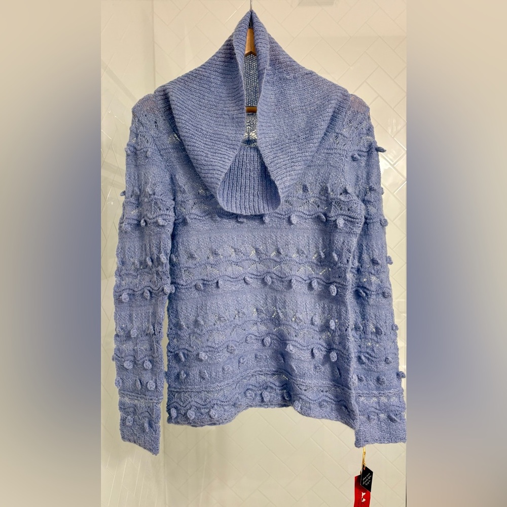 ANTHROPOLOGIE NWT Women's Sweater